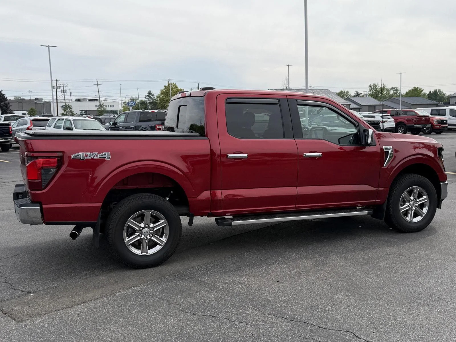 Used 2024 Rapid Red Metallic Tinted Clearcoat Ford XLT image 4