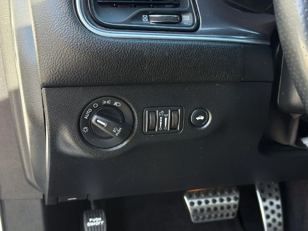 Used 2019  Dodge R/T image 24
