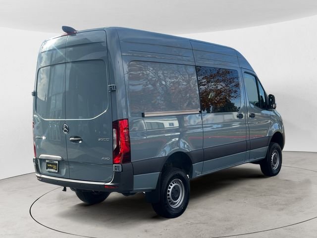 New 2026  Mercedes-Benz Cargo 144 WB image 5