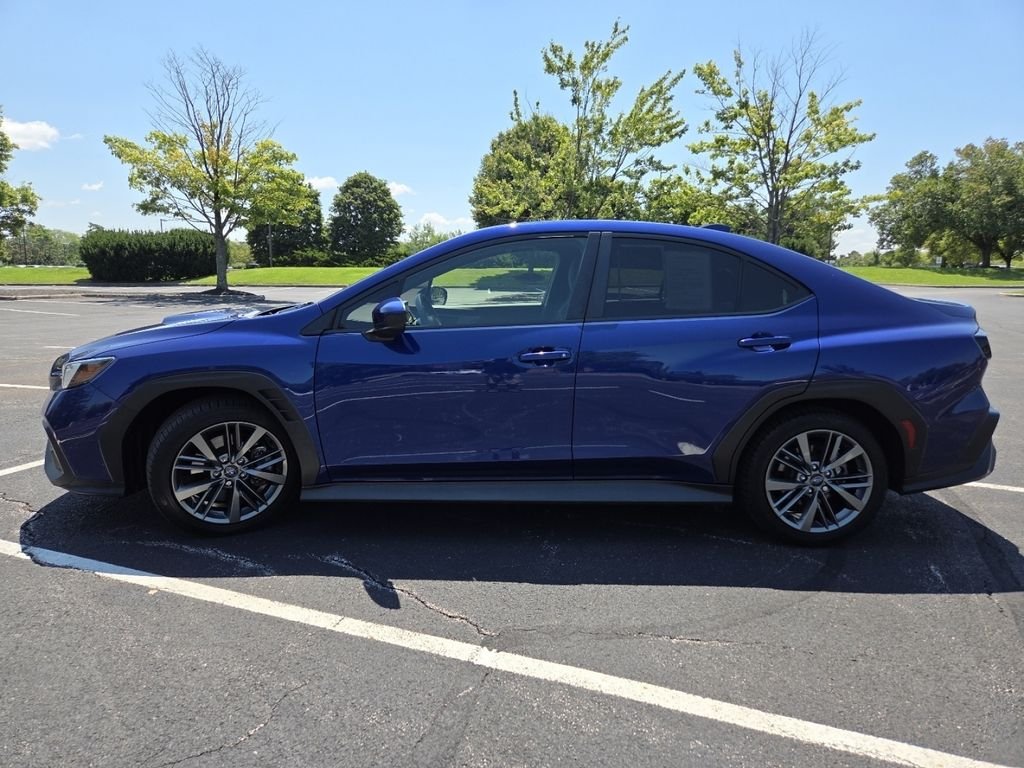 Used 2023 Sapphire Blue Subaru Base image 20
