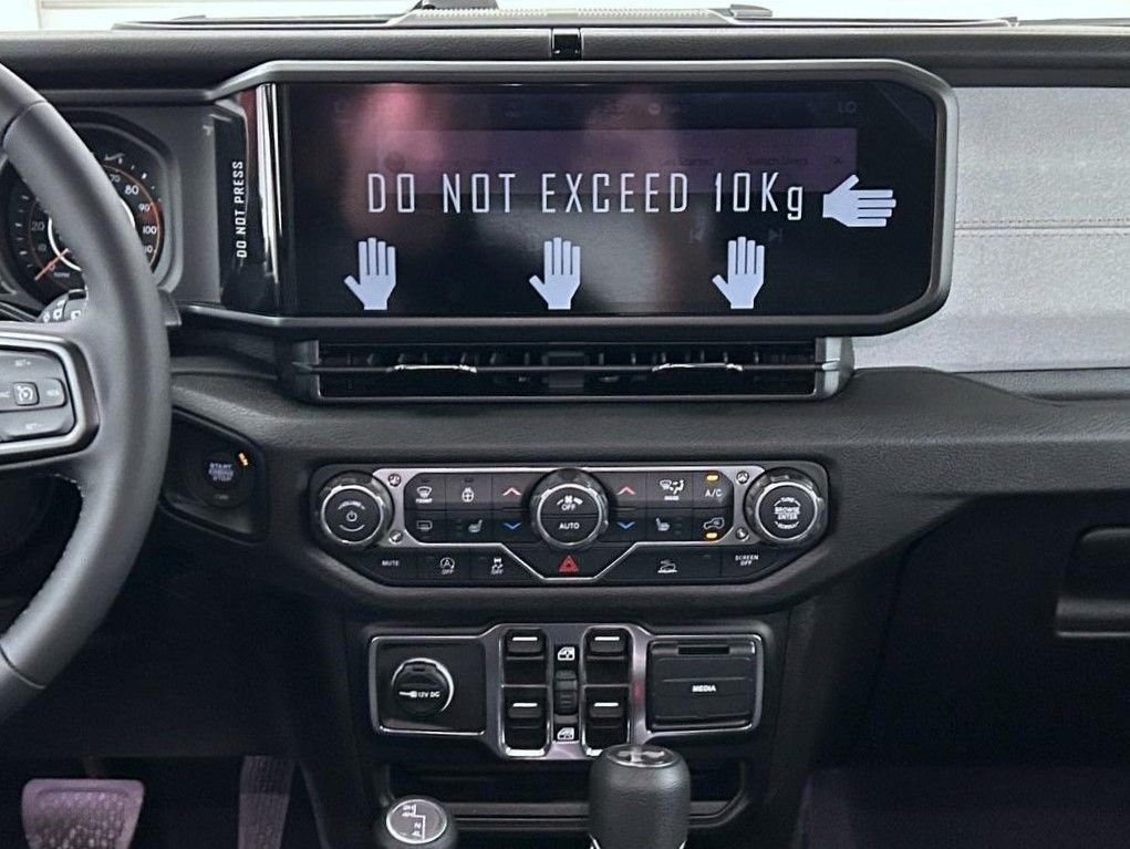 New 2026 Joose Jeep Sport S image 12