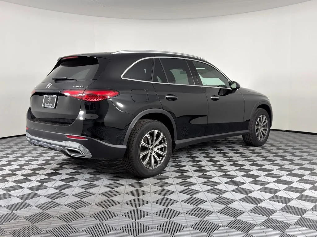 Certified Used 2026 Black Mercedes-Benz GLC 300 image 8
