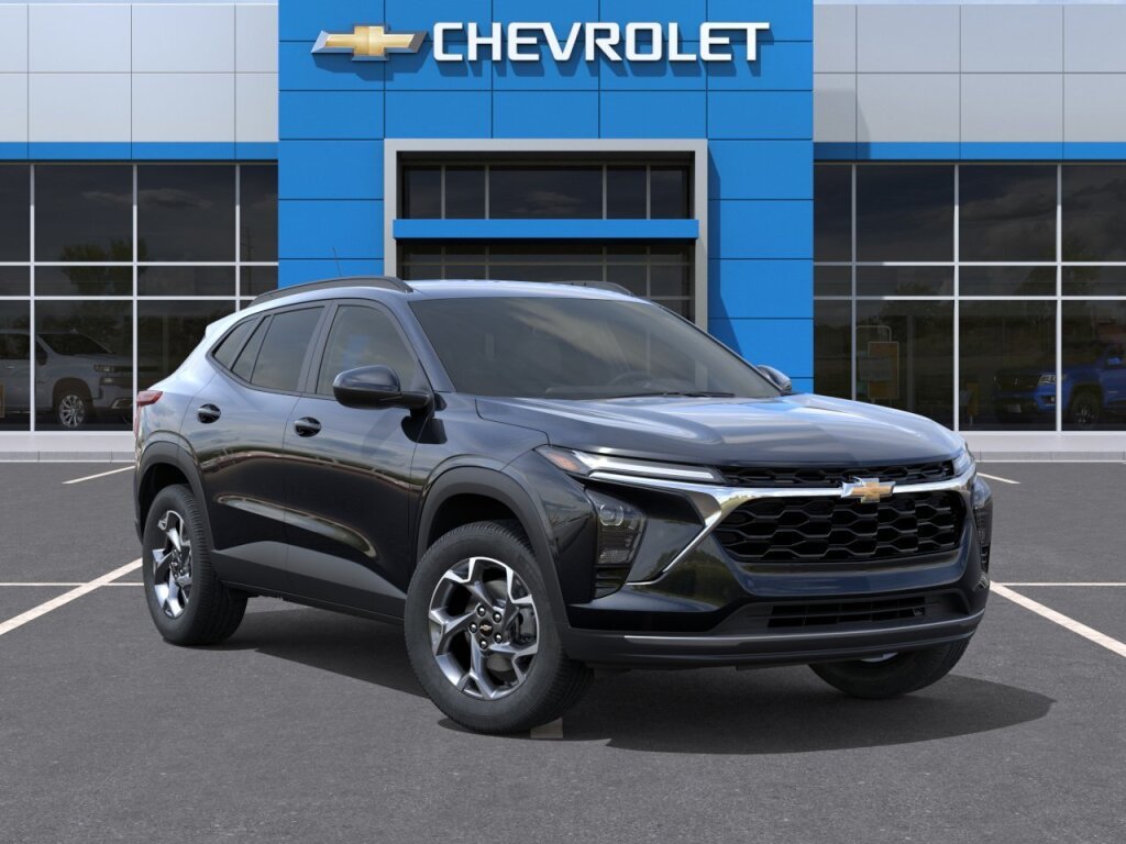 2026 Chevrolet Trax LT - Photo 8