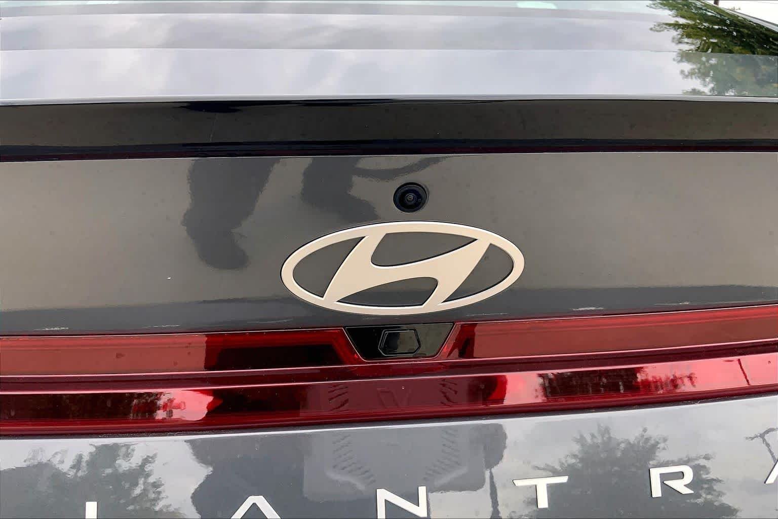 Certified Used 2025 Ecotronic Gray Hyundai SEL Sport image 30