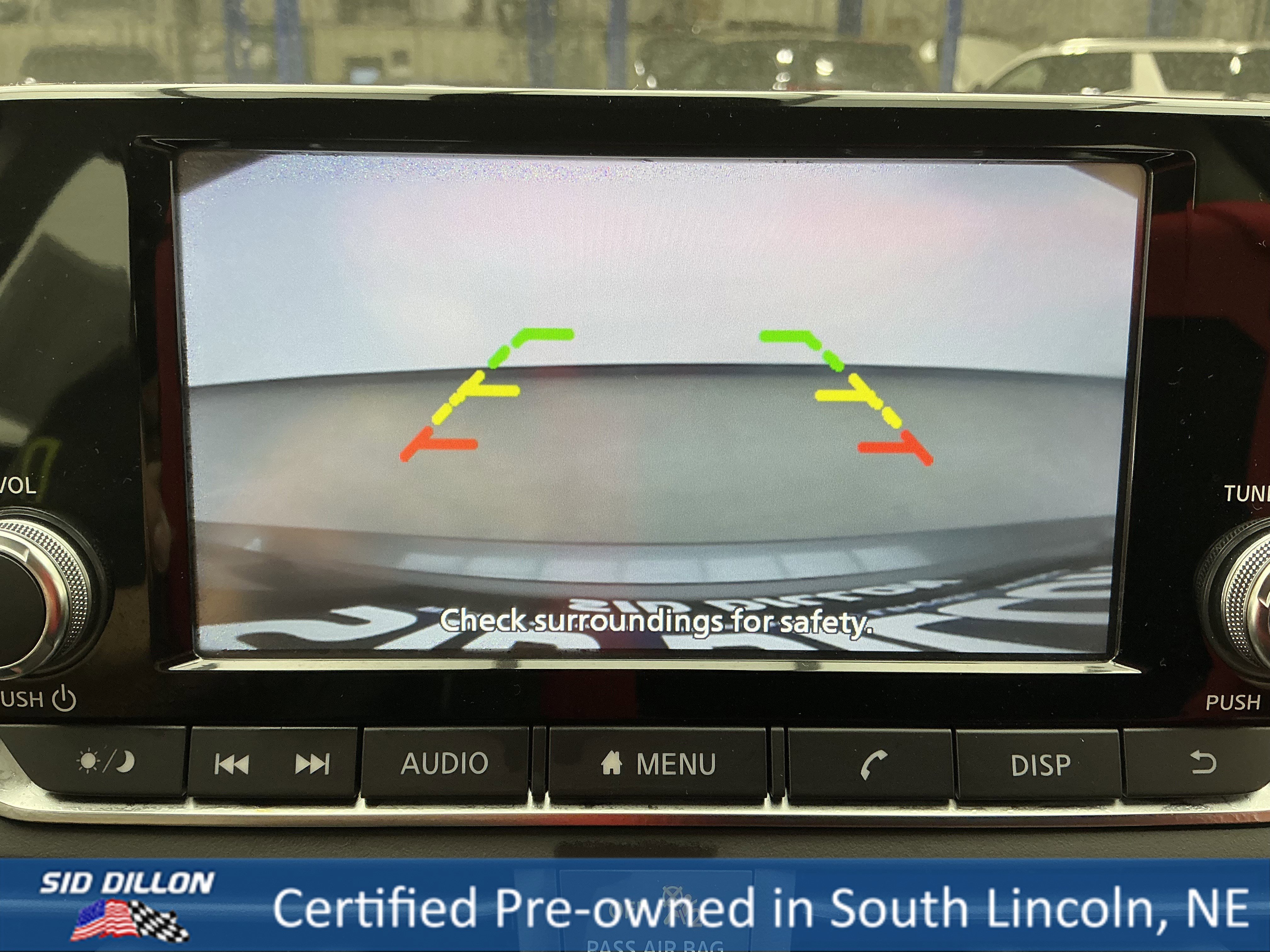 View vehicle photo 7