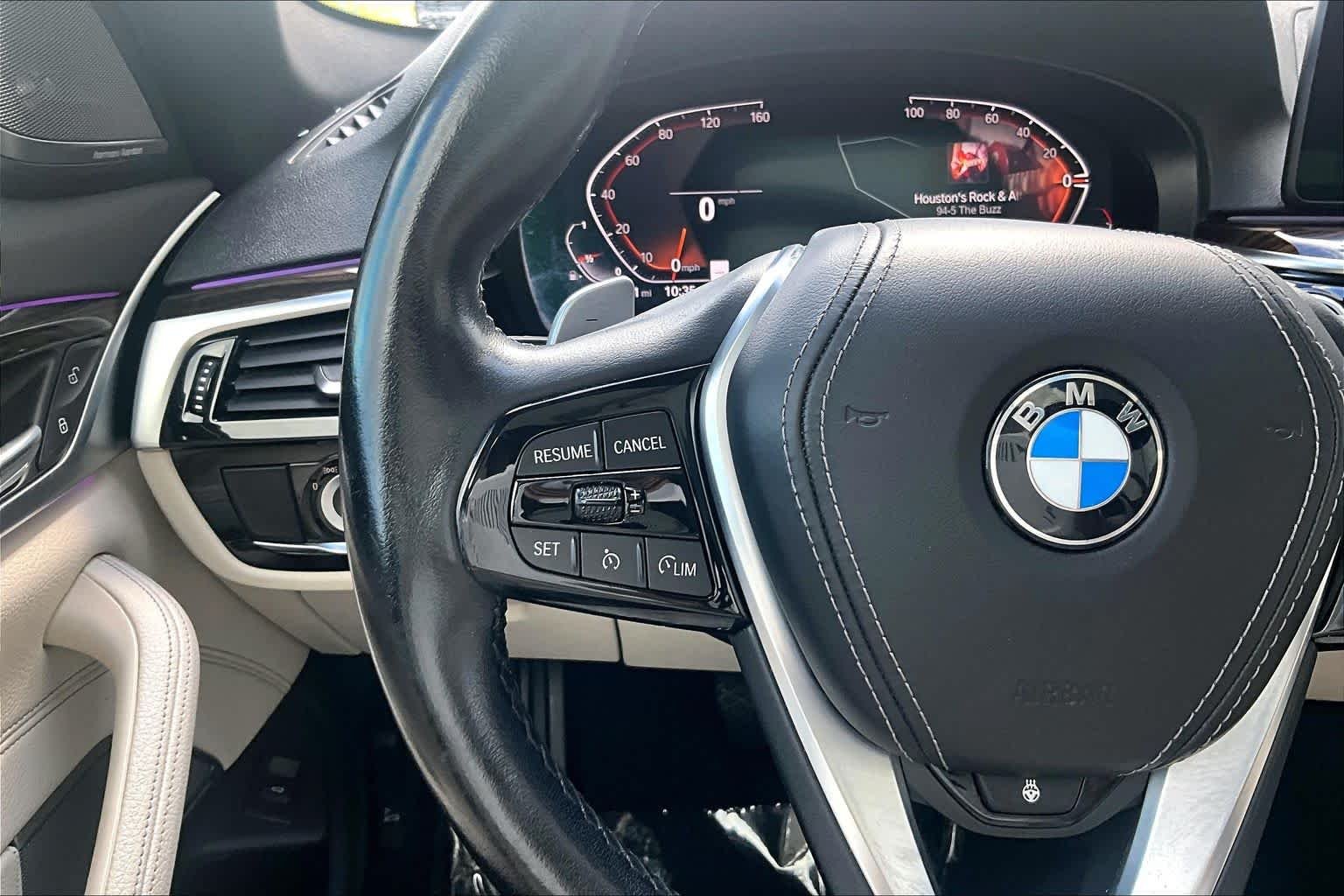 Used 2021 Black Sapphire Metallic BMW 540i xDrive image 21