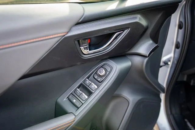 New 2026 Ice Silver Metallic Subaru Limited Hybrid image 27