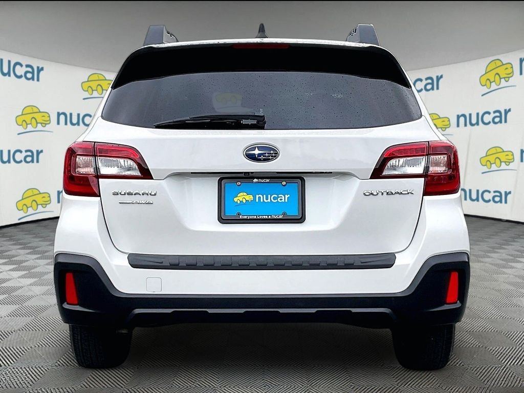 Used 2018 Crystal White Pearl Subaru 2.5i image 5