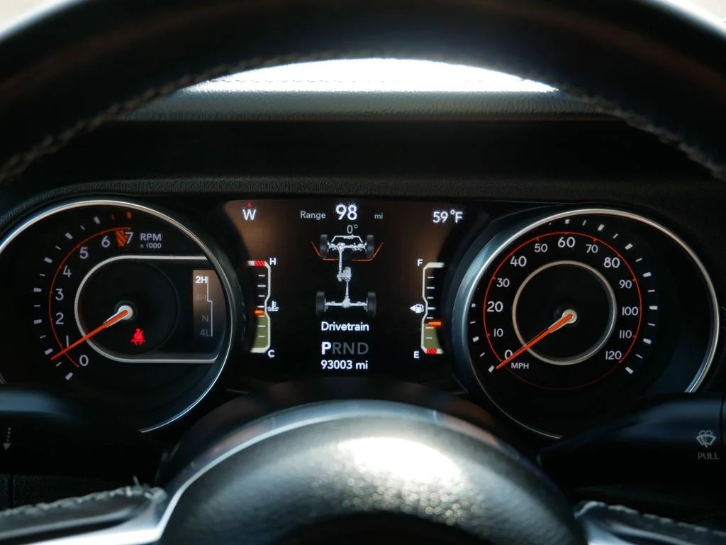 Certified Used 2018 White Jeep Unlimited Sahara image 22