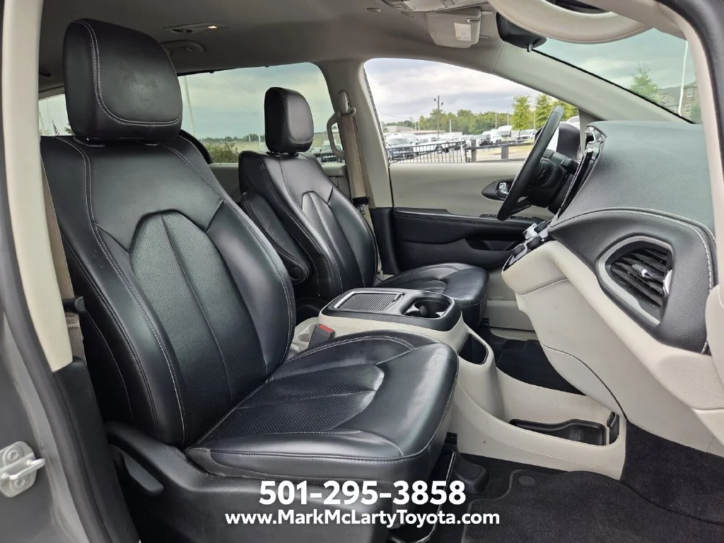 Used 2023 White Chrysler Touring L image 16