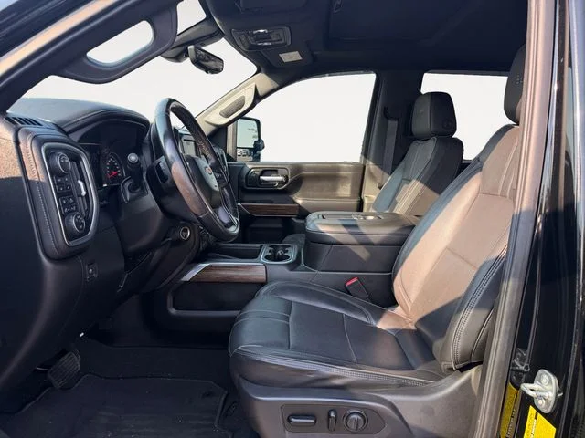 Used 2021 Black Chevrolet High Country image 11
