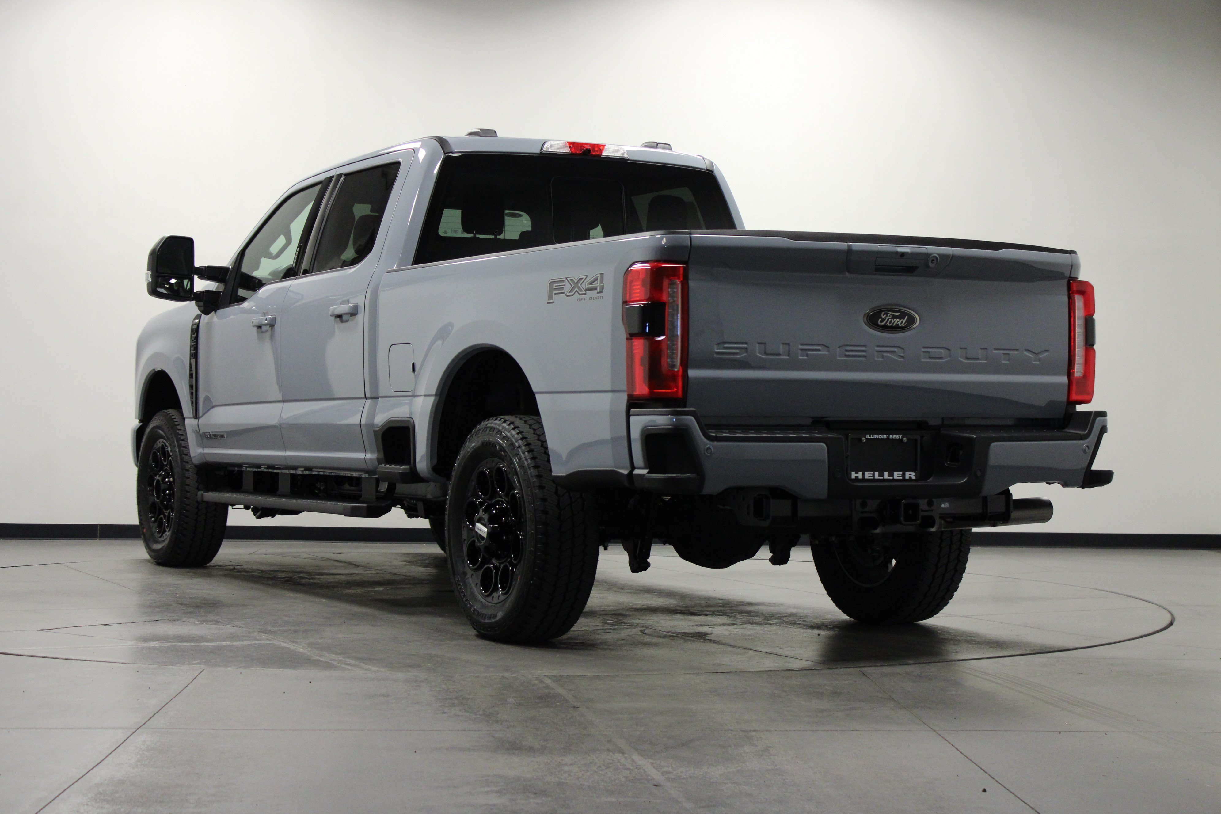 New 2026 Glacier Gray Metallic Tri-Coat Ford LARIAT image 6