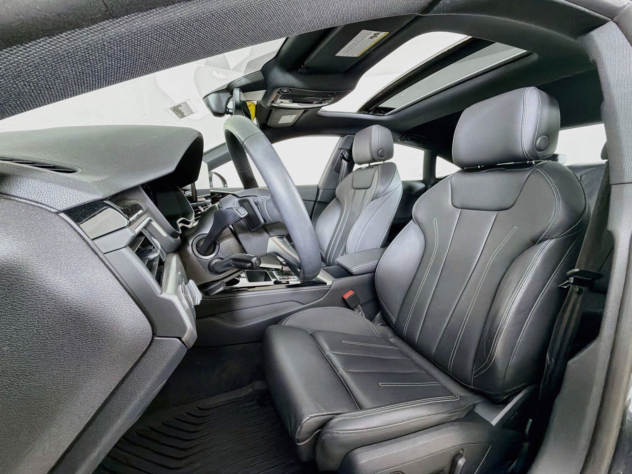 Used 2024 Daytona Gray Pearl Effect Audi S line Premium Plus image 22