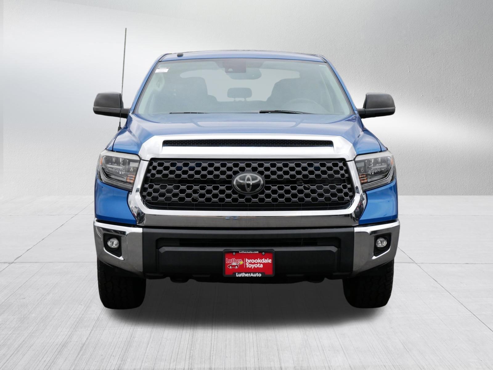 Used 2018 Toyota Tundra SR5 with VIN 5TFDW5F16JX738231 for sale in Brooklyn Center, Minnesota