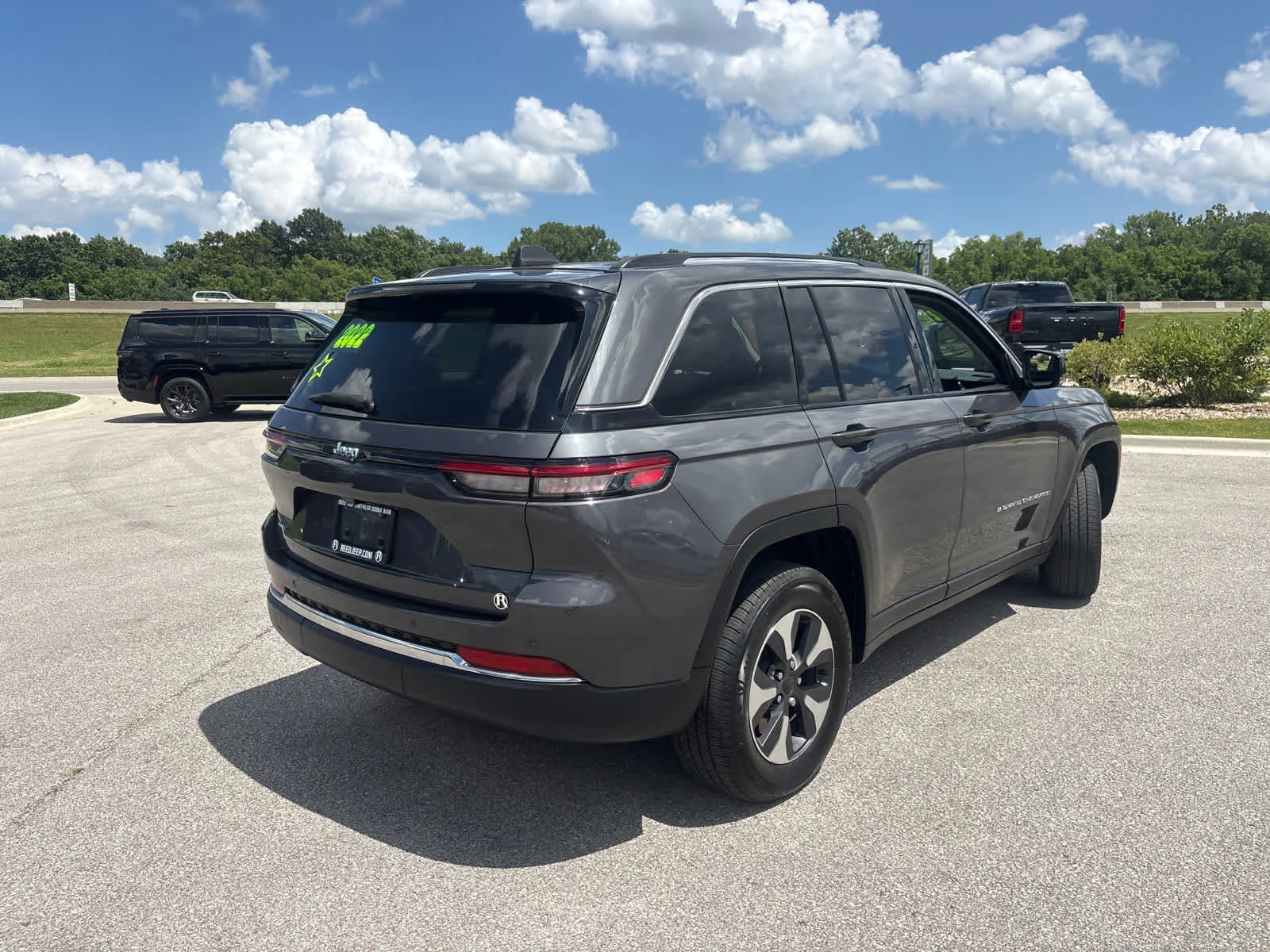 Used 2022 Baltic Gray Metallic Clearcoat Jeep  image 10