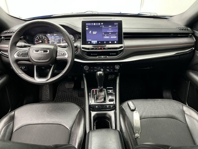 Used 2023 Laser Blue Pearlcoat Jeep Trailhawk image 4