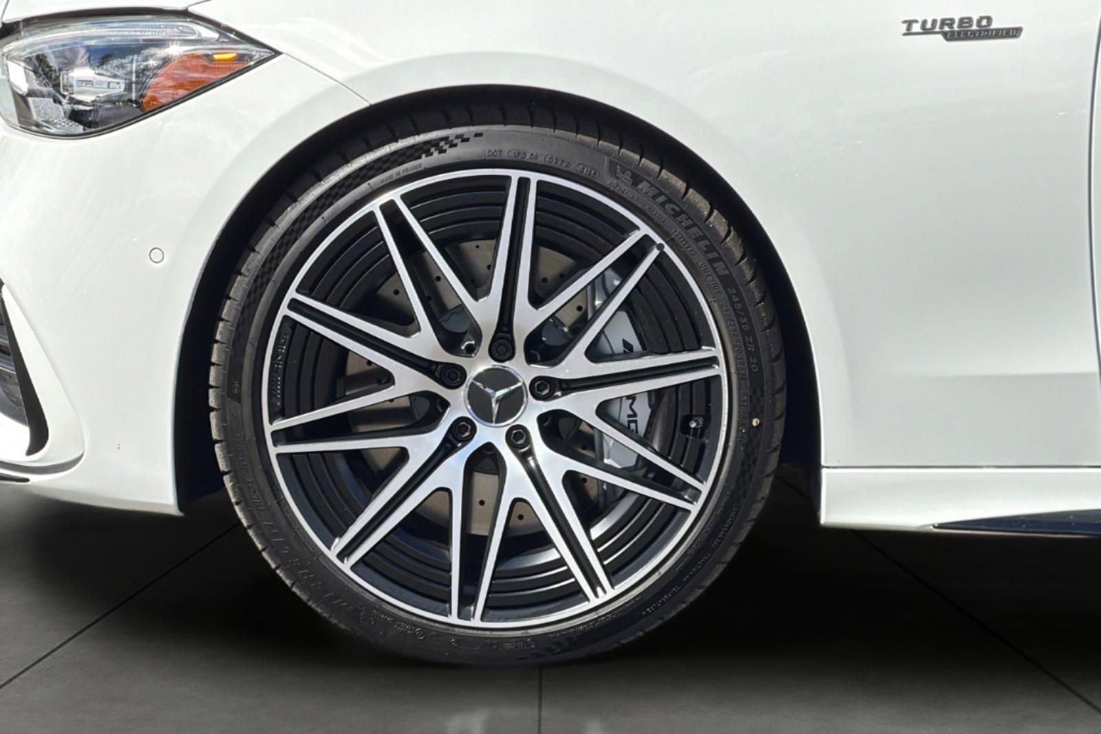 New 2026 Polar White Mercedes-Benz C 43 AMG® image 3