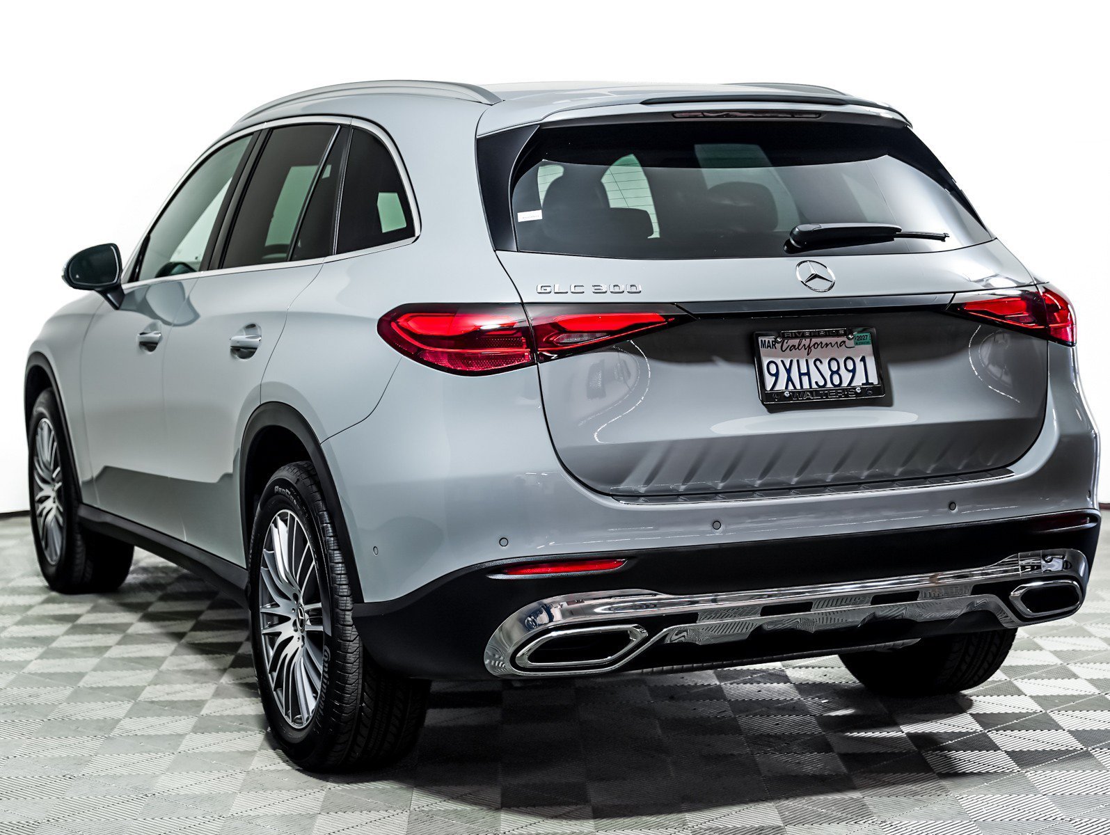 Certified Used 2026 Alpine Grey Mercedes-Benz GLC 300 image 2