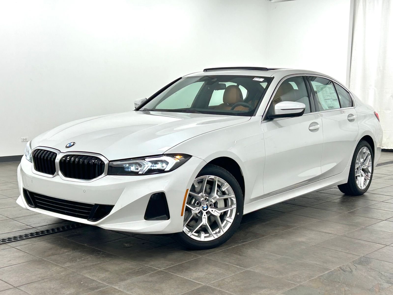 2025 BMW 3 Series 330i xDrive Sedan's photo