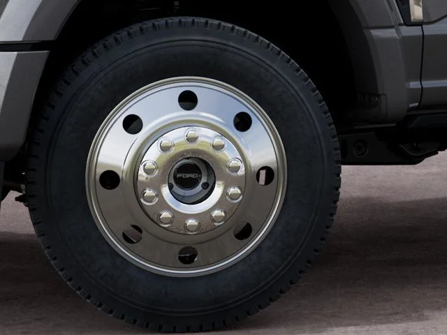 New 2027 Gray Ford Lariat image 19