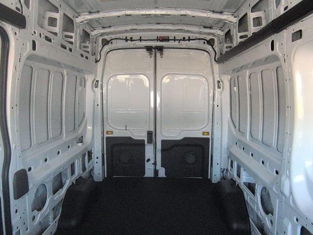 New 2026 Oxford White Ford Cargo Van image 22