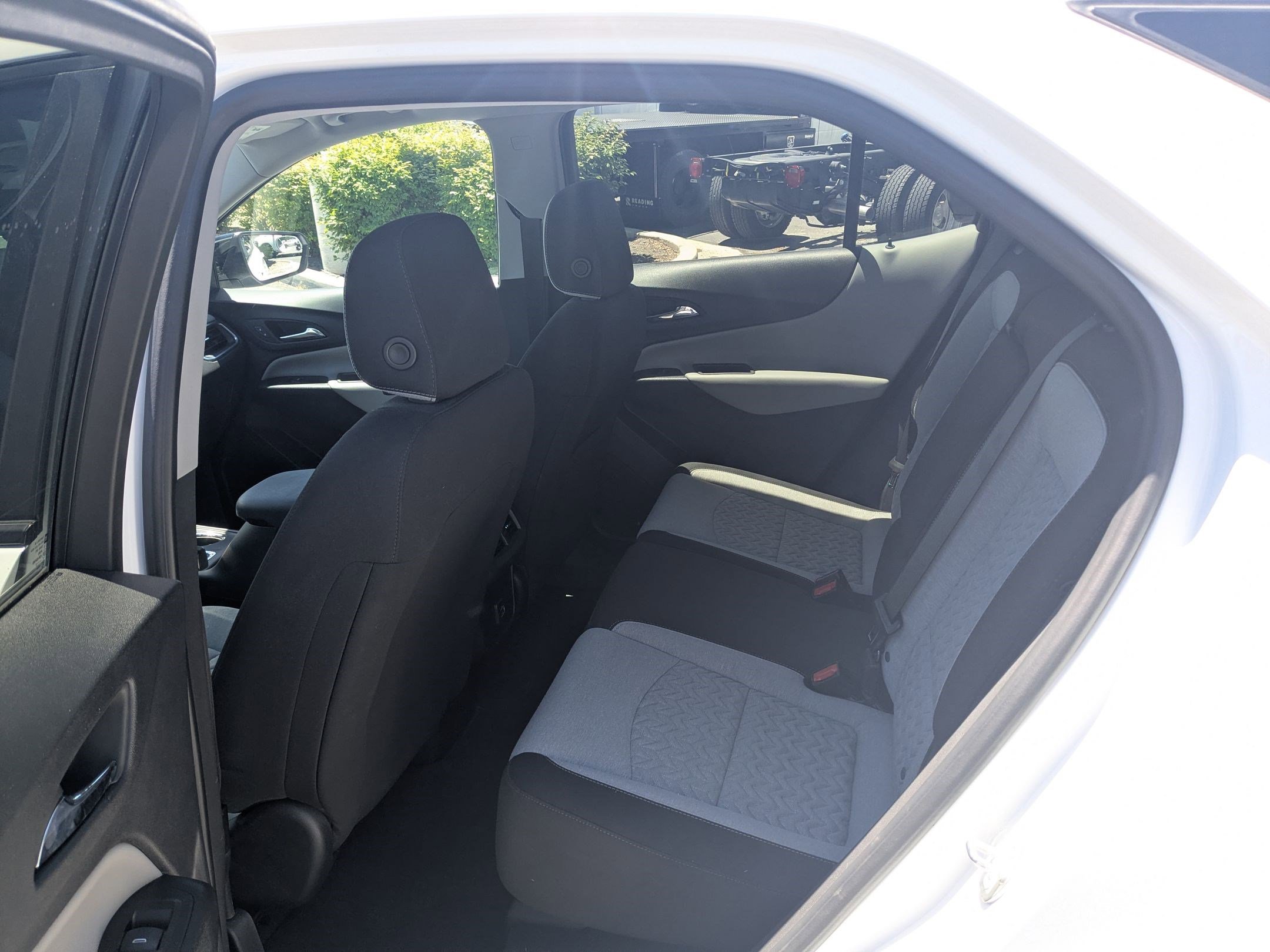 Used 2023 Summit White Chevrolet LS image 28