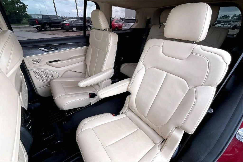 Used 2021 Red Jeep Limited image 19
