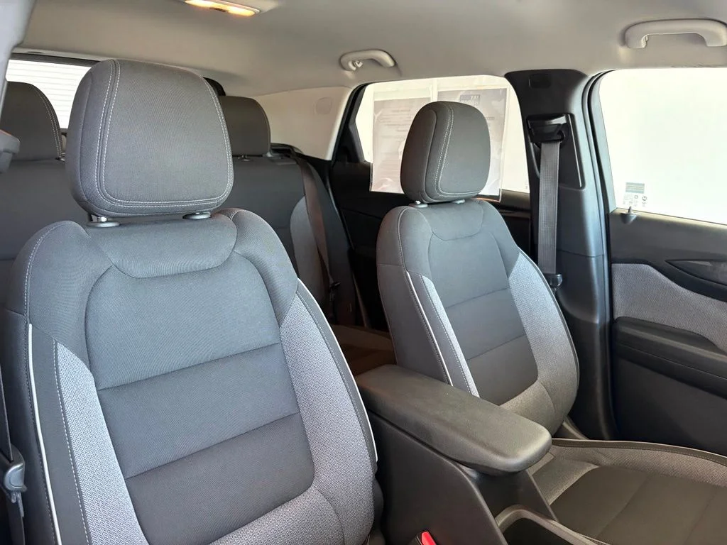 Used 2025 Gray Chevrolet LS image 33