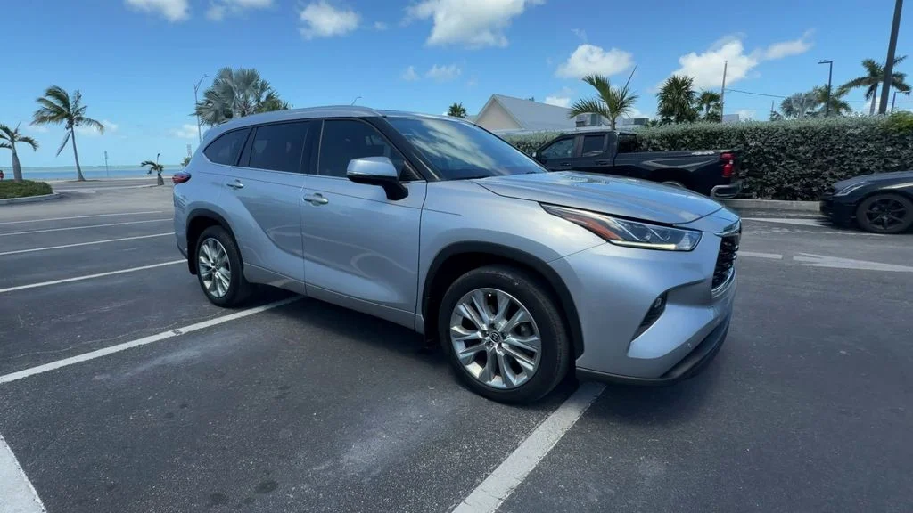 Used 2020 Silver Toyota Limited image 2