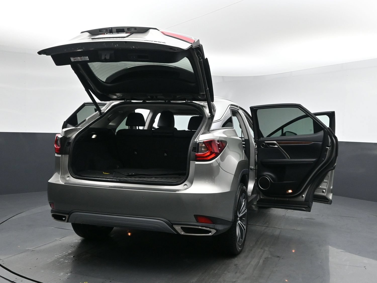 Used 2022 Silver Lexus RX 350 image 26