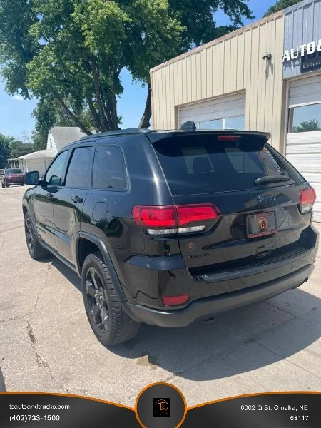 Used 2019 Black Jeep Upland Sport Utility 4D image 11