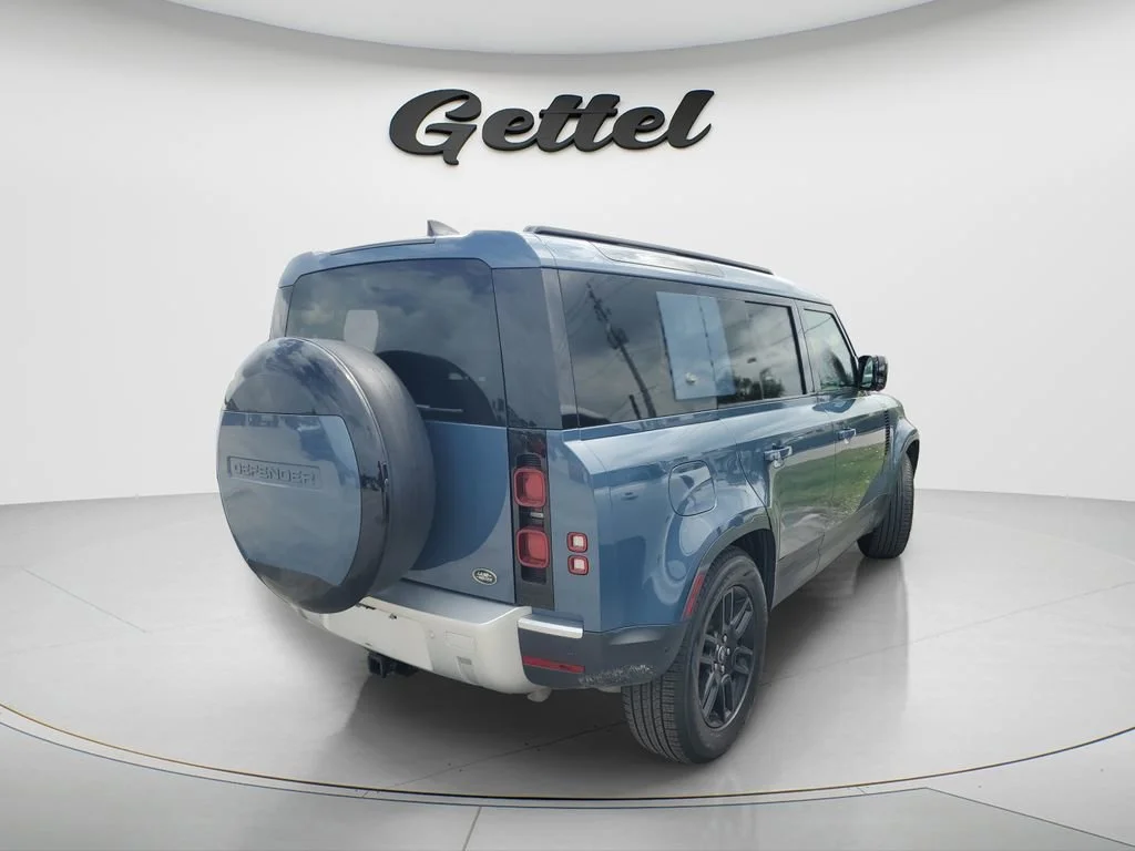 Used 2023 Blue Land Rover S image 3