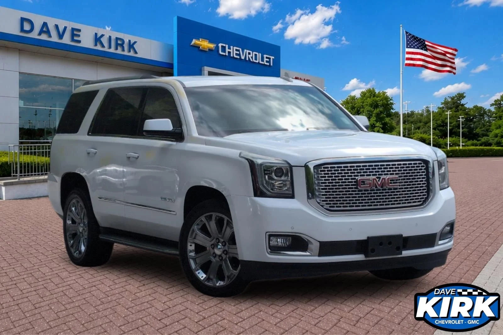 2016 GMC Yukon 4WD Denali's photo