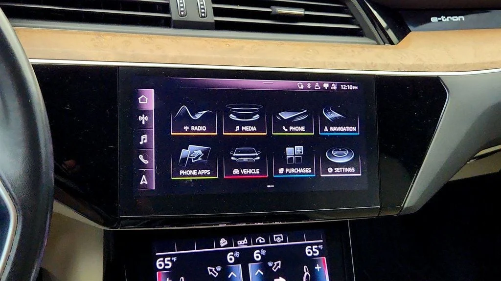 Used 2019 Mythos Black Metallic Audi Premium Plus quattro w/ Driver Assistance Plus Pkg image 18