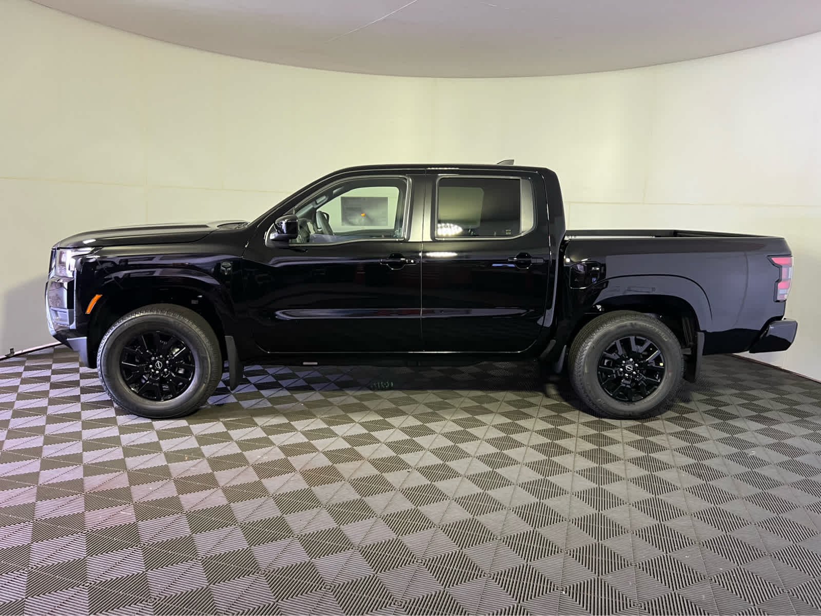 New 2026 Super Black Nissan Crew Cab SV image 4