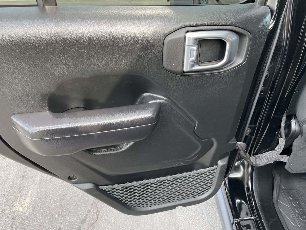 2021 Jeep Wrangler Unlimited Willys - Photo 22