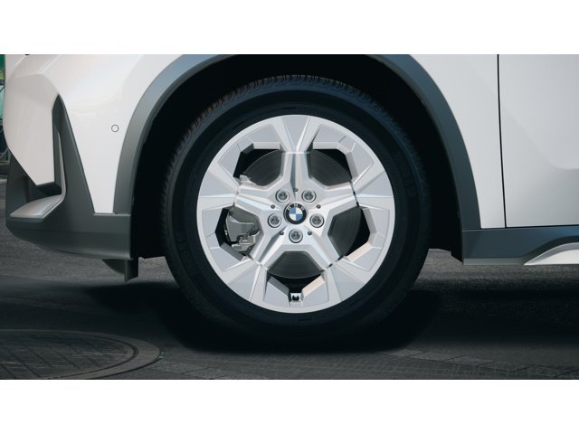 New 2026 Mineral White Metallic BMW  image 7