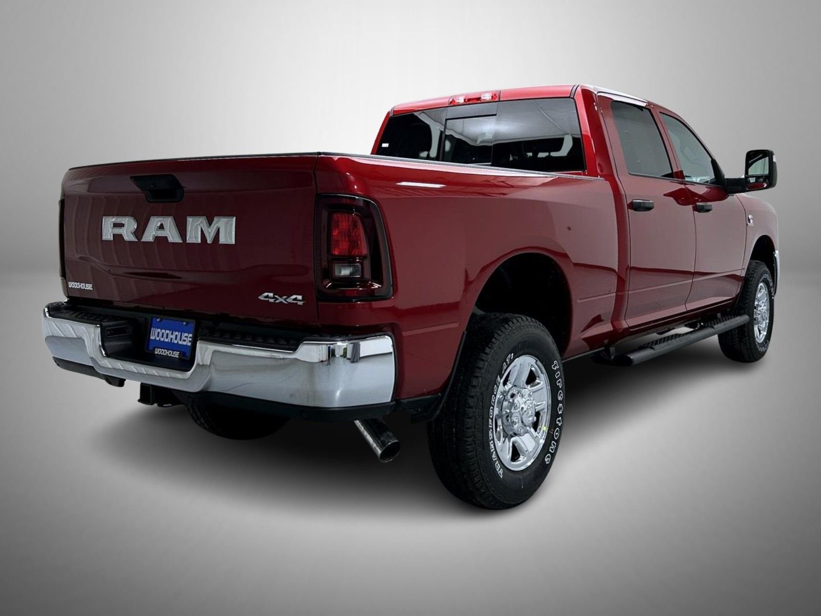 New 2026 Molten Red Pearl-Coat Exterior Paint RAM Tradesman image 5