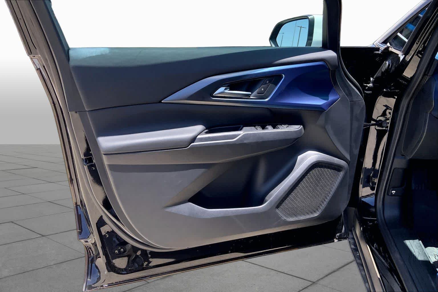2026 Chevrolet Equinox EV 2LT - Photo 11