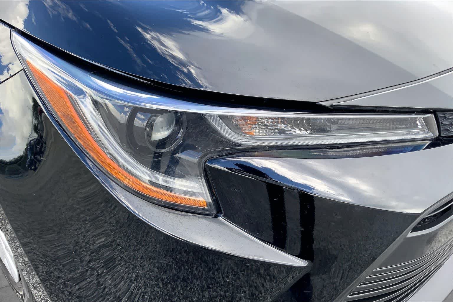 Used 2024 Midnight Black Metallic Toyota LE image 27