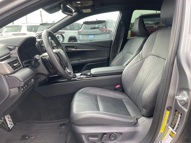 Used 2025  Toyota XSE image 9