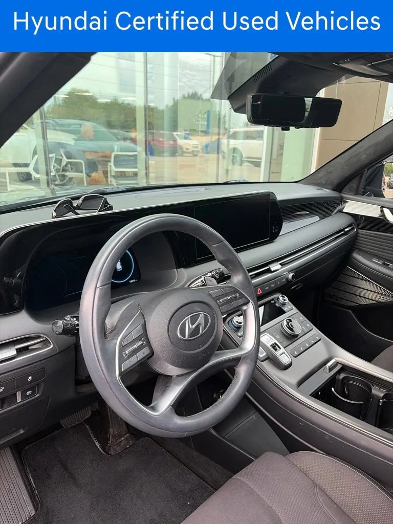 Certified Pre-Owned 2025 Hyundai Palisade Calligraphy Night Edition