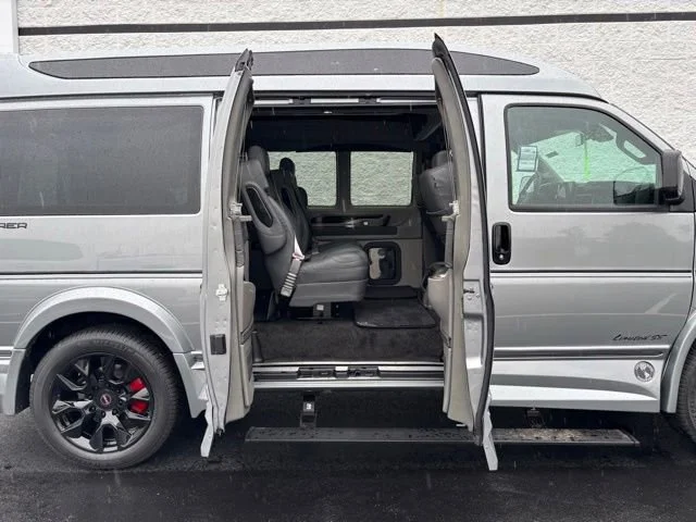 2026 GMC Savana Cargo Work Van - Photo 7