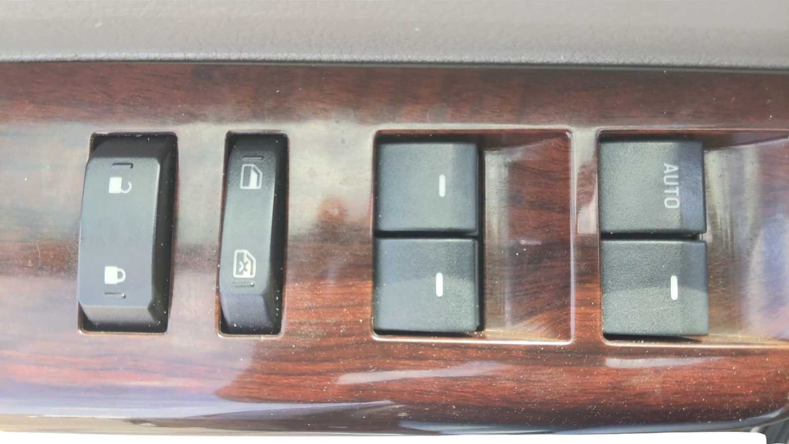 Used 2008 Green Ford XL image 16