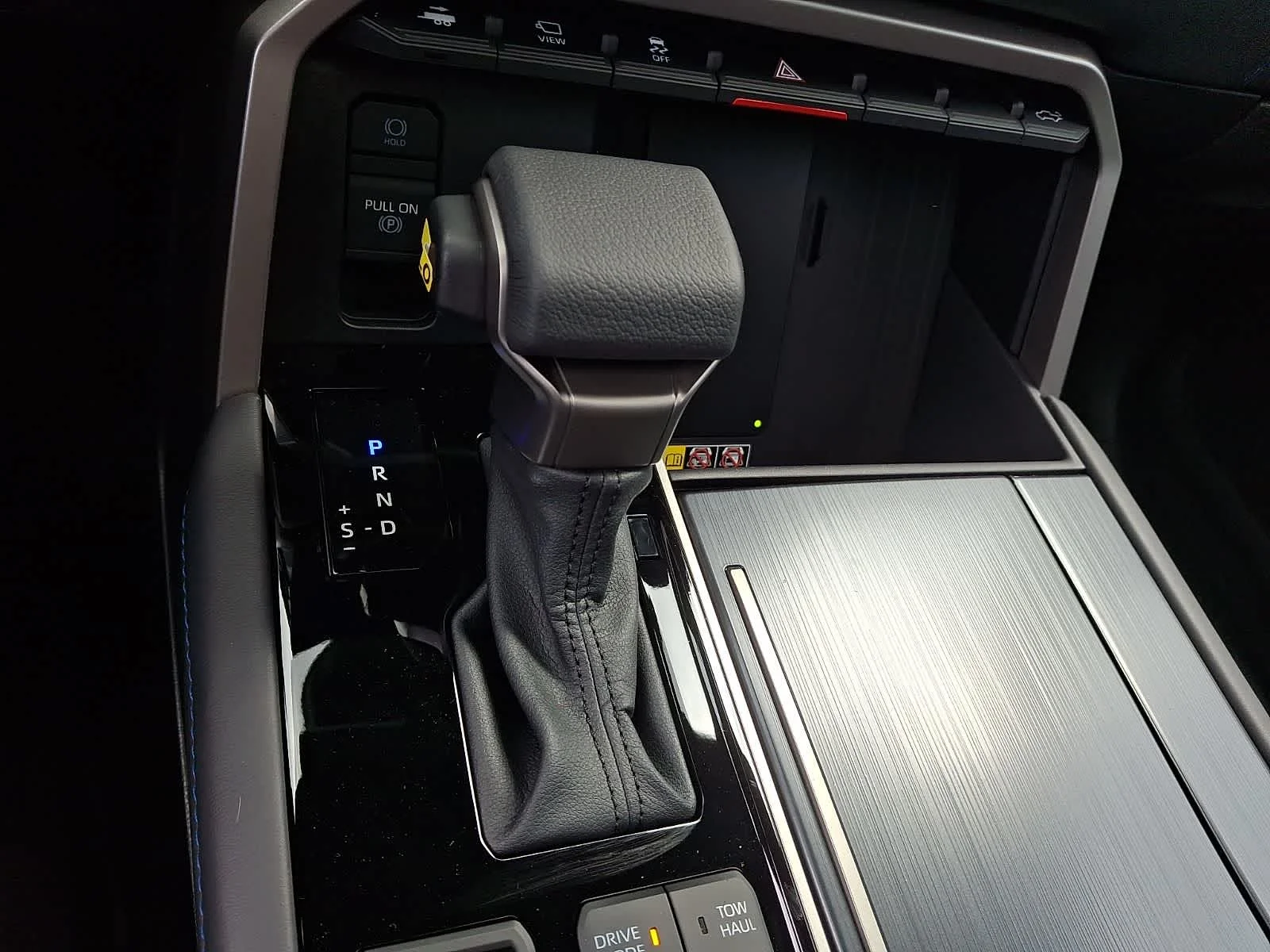 New 2026 Magnetic Gray Metallic Toyota  Platinum image 11