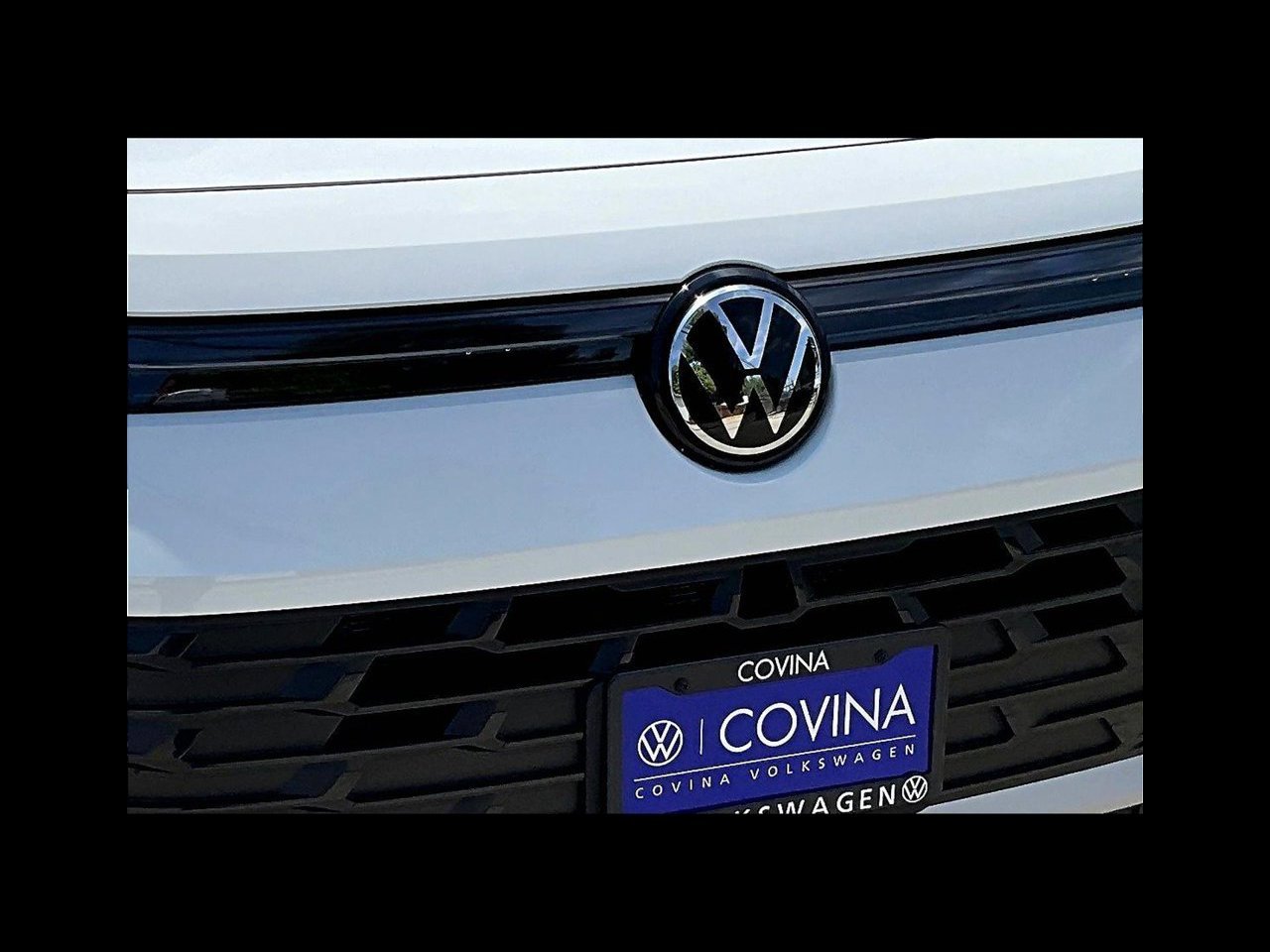 New 2026 Pure White Volkswagen 2.0T SE image 31