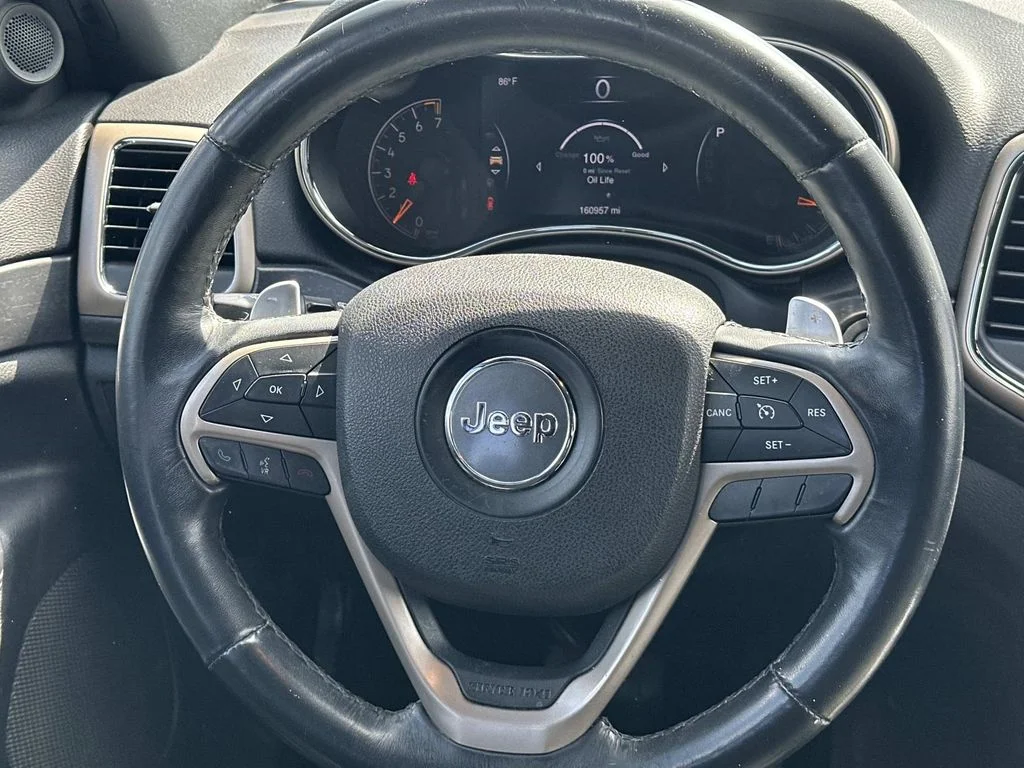 Used 2015 White/off-white Jeep Laredo image 20