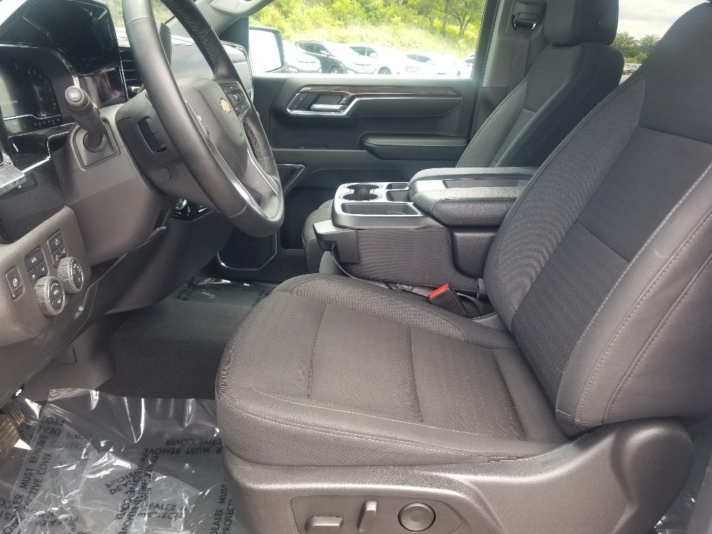 2025 Chevrolet Silverado 1500 LT - Photo 7