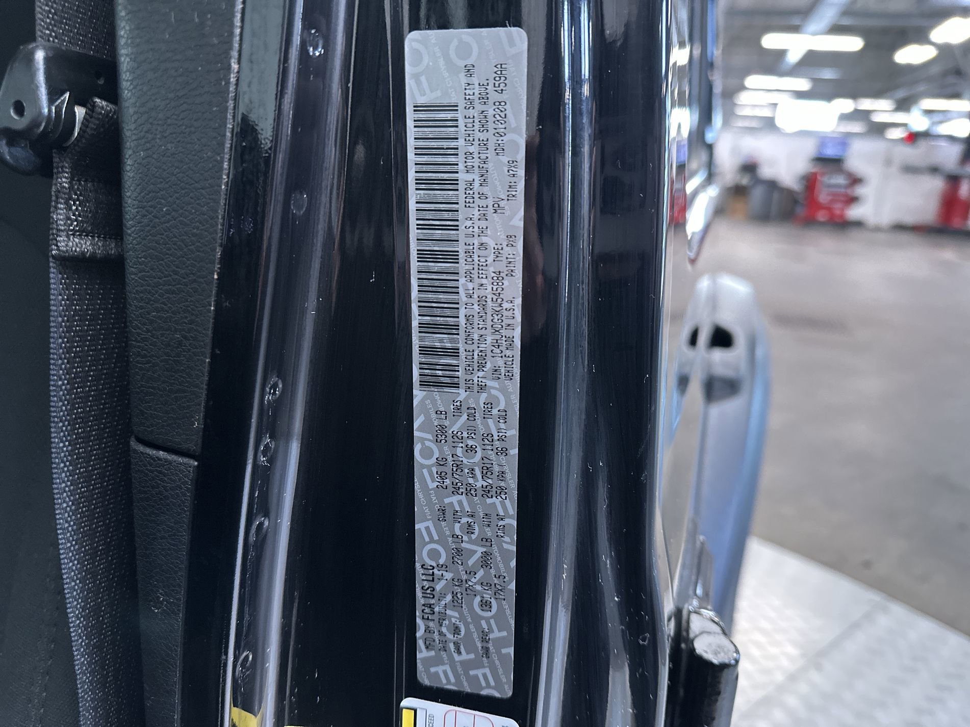 Used 2019 Black Clearcoat Jeep Sport S image 13