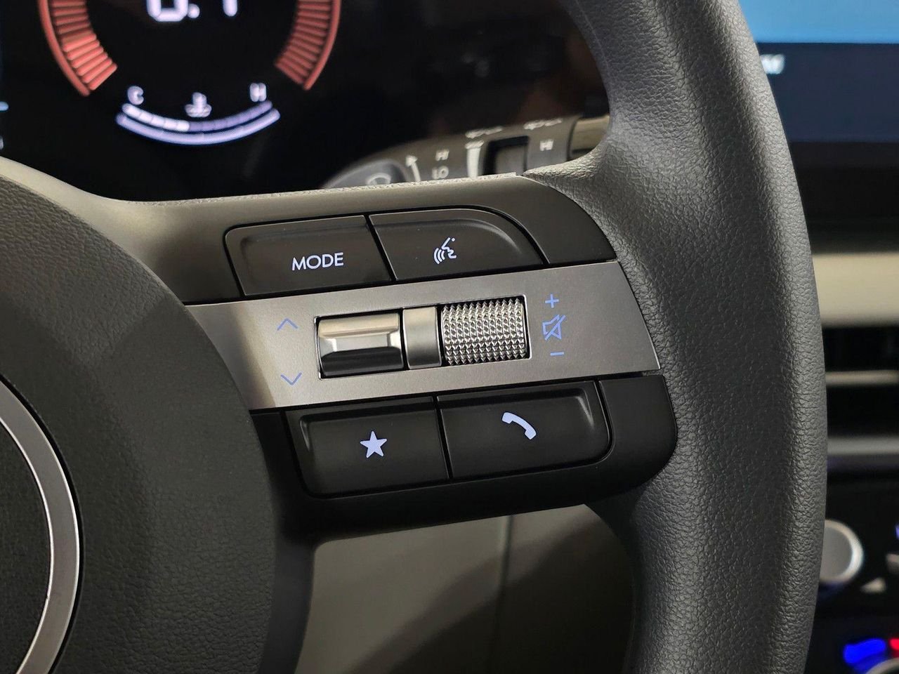New 2026 Ecotronic Gray Hyundai SEL Plus FWD image 32